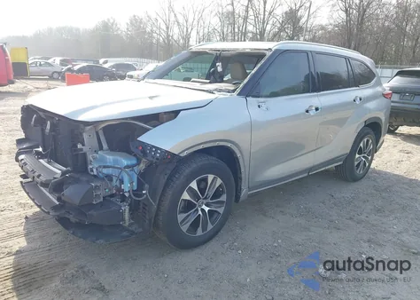 2020 Toyota Highlander Xle z USA, uszkodzony, nr VIN 5TDGZRAH3LS011671